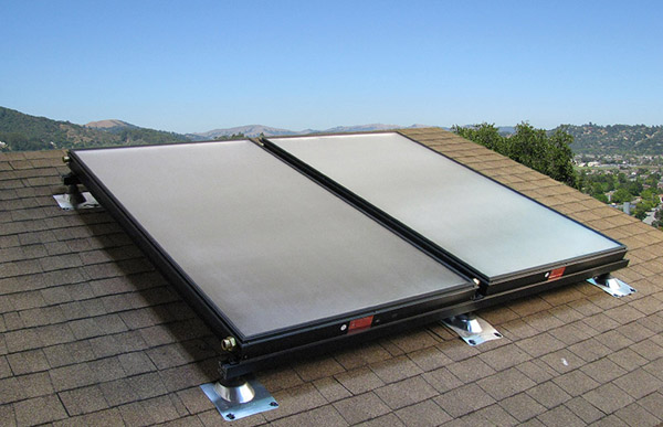 Umweltfreundlicher Solarwarmwasserbereiter mit einzigartigem Design, 