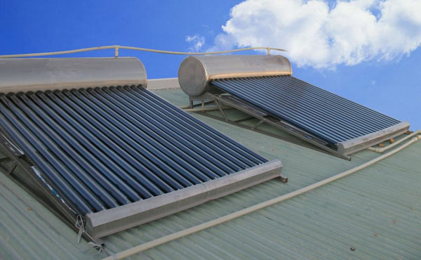 Solarwarmwasserbereiter mit Heatpipe-Vakuumröhre, 