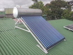 Kleiner Solarwarmwasserbereiter