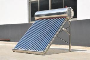 Solarwarmwasserbereiter des Swimmingpools